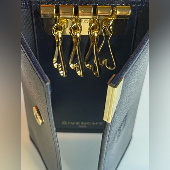 Givenchy SLG’s! Vintage 9.5/10 Key Holder & Cognac Long Wallet - 2-Pc Bundle - Picture 5 of 16